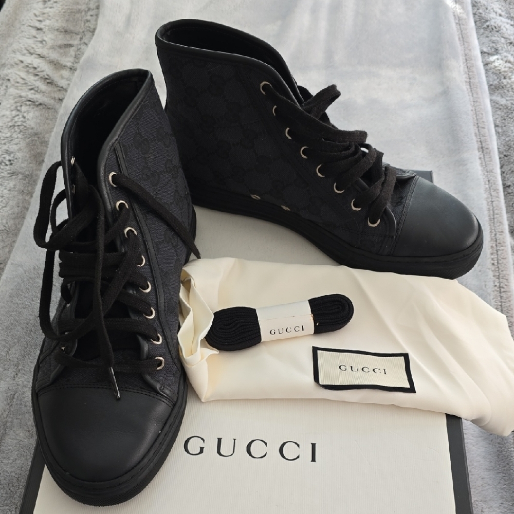 Gucci Women's Black High-Top Sneakers